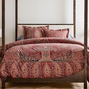 NEW Pottery Barn Talia Paisley Duvet Cover- King / Cal King